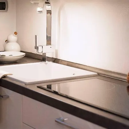 Altido White Attic In Como Center Apartamento *